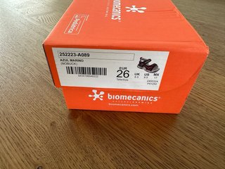 Sandalias Biomecanics niño Biotrekking t.26 NUEVAS