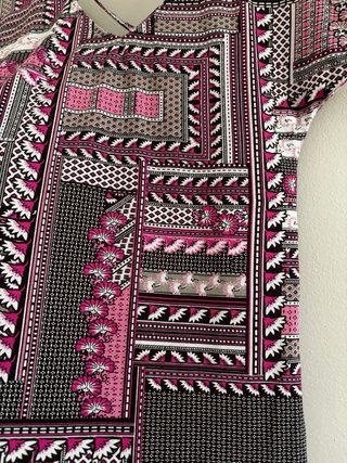 Top M&Co patchwork geometrico