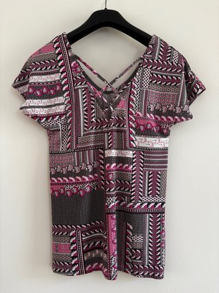 Top M&Co patchwork geometrico