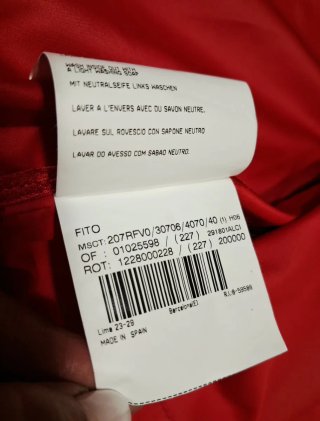 Gabardina Burberry Roja Talla 40