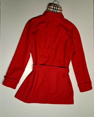 Gabardina Burberry Roja Talla 40