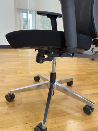 Silla de Oficina ATLANTA Negra Ergonómica