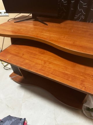 Mesa de ordenador de madera