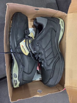 Scarpe Cofra