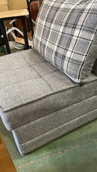 Sillón cama gris con arcón