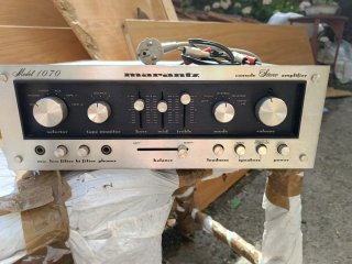 Amplificador Marantz Model 1070 Plata