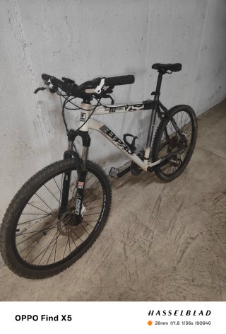 Bicicleta B-PRO ZS2