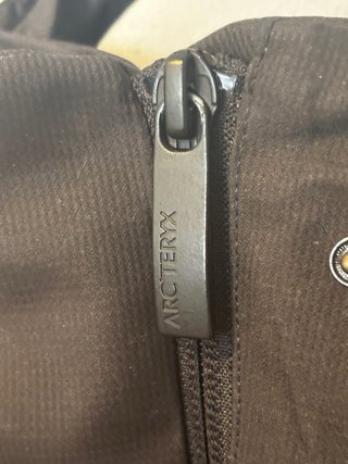 Parka Patera Arc'teryx Negra plumas y goretex