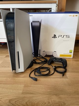 PlayStation 5 825GB