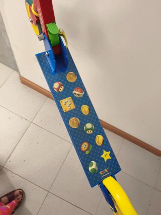 Patinete infantil Mario Bross