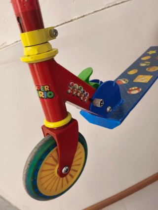 Patinete infantil Mario Bross