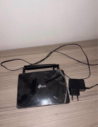 Router TP-Link Nero