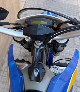 Husaberg 570 FE - Enduro