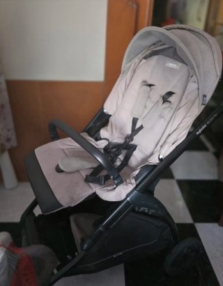 Silla de paseo Inglesina Electa del año 2023