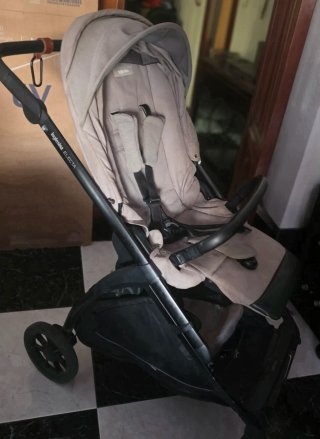 Silla de paseo Inglesina Electa del año 2023