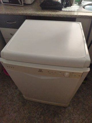 Lavavajillas Indesit buen estado