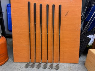6 Palos de Golf Inesis