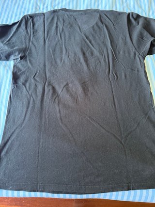 Camiseta Stussy Talla M Negra y Dorada