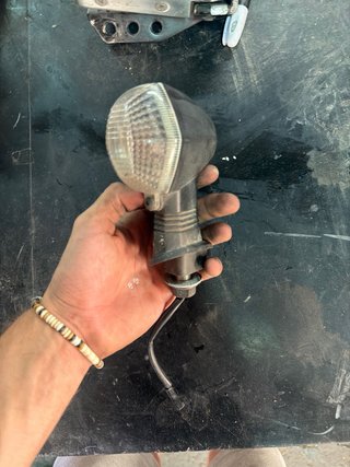 Intermitente Delantero Der Suzuki V-Strom 1000 06