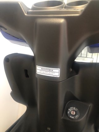 Yamaha Aerox 49cc Scooter Azul/Blanco