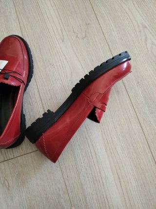 Zapatos Bershka rojos talla 36