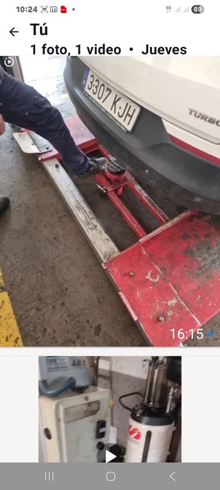 Maquinaria Taller Mecánico Funcionando