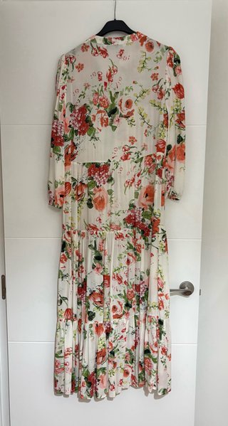 Vestido largo floral Zara