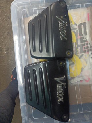 Tampas Laterais Yamaha V-Max
