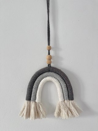 Móvil de Cuna de Madera y Arcoíris