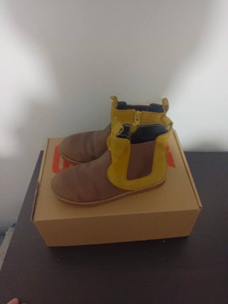 Botas niño/niña marrones y amarillas