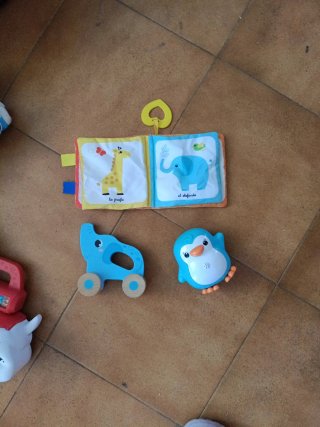 Lote Juguetes Bebé: Teléfono, Coche, Mariquita
