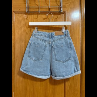 Pantalón vaquero claro tiro alto mon fit