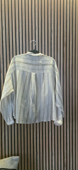 Blusa beige plateada talla única
