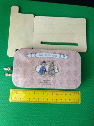Caja de metal decorativa miniatura