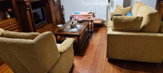 Mesa de centro de madera y cristal con cajón bajo