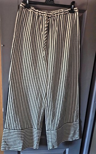 Pantalón rayas Parfois