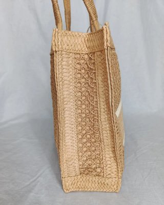 Bolso shopper de hombro rafia trenzada beige