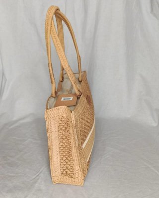 Bolso shopper de hombro rafia trenzada beige