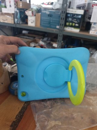 Funda protectora para tablet azul y verde