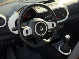 Renault Twingo INTENS SCE 75CV.- " REVISADO Y GARANTIZADO ".- " IMPECABLE ".- " ETIQUETA MEDIOAMBIENTAL C VERDE ".- " GARANTÍA CON COBERTURA EUROPEA ".-