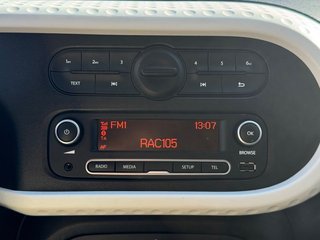 Renault Twingo INTENS SCE 75CV.- " REVISADO Y GARANTIZADO ".- " IMPECABLE ".- " ETIQUETA MEDIOAMBIENTAL C VERDE ".- " GARANTÍA CON COBERTURA EUROPEA ".-
