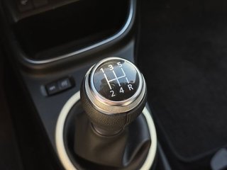 Renault Twingo INTENS SCE 75CV.- " REVISADO Y GARANTIZADO ".- " IMPECABLE ".- " ETIQUETA MEDIOAMBIENTAL C VERDE ".- " GARANTÍA CON COBERTURA EUROPEA ".-