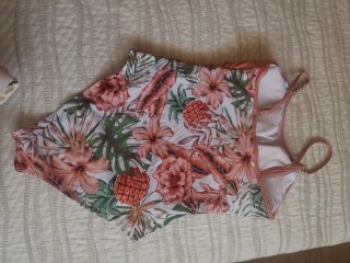 Conjunto playero y bañador  regalo de Chanclas