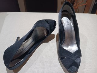 Zapatos de raso negros talla 39