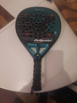 Pala de pádel Bullpadel Hack