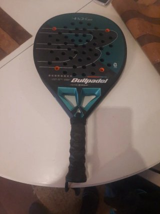Pala de pádel Bullpadel Hack