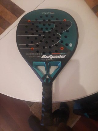 Pala de pádel Bullpadel Hack