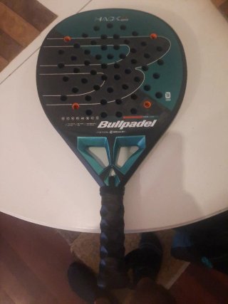 Pala de pádel Bullpadel Hack