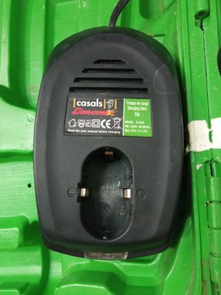 Taladro Casals 12V con maletín