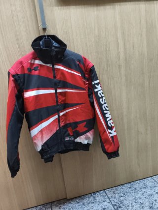 Chaqueta Kawasaki Negra y Roja